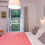 Pensjonat Lile 1 3*